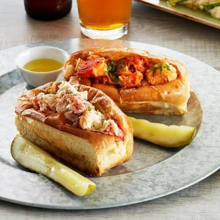 Bluewater Grill signature dishes Lobster Roll
Grilled Spanish Octopus
Oysters Rockefeller